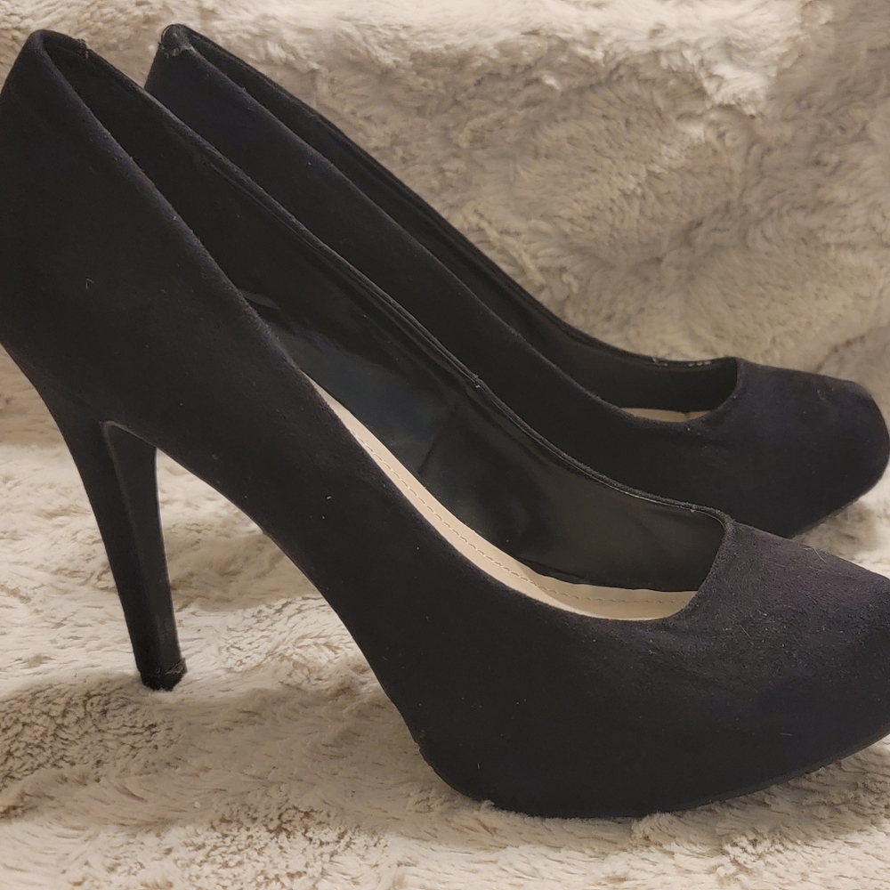 Candie's Suede Black Pumps 9M